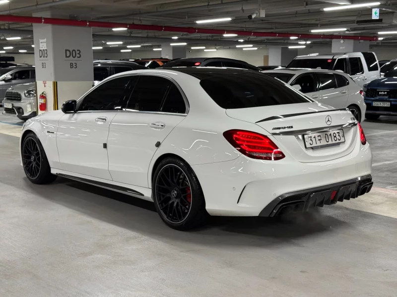 Mercedes-Benz C-Class