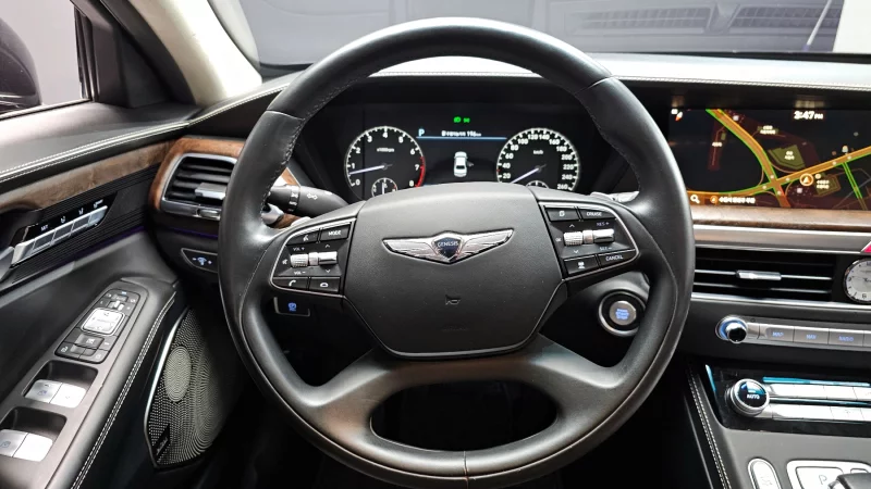 Genesis G90