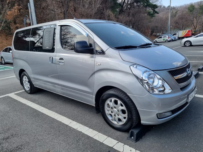 Hyundai Grand Starex
