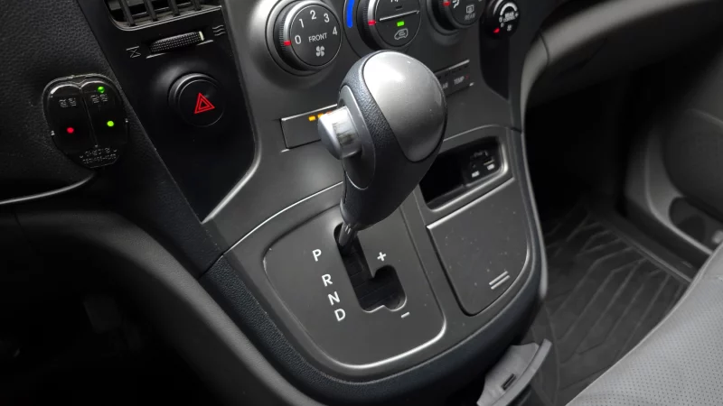 Hyundai Grand Starex