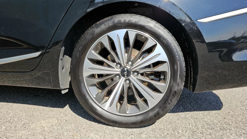 Kia K8