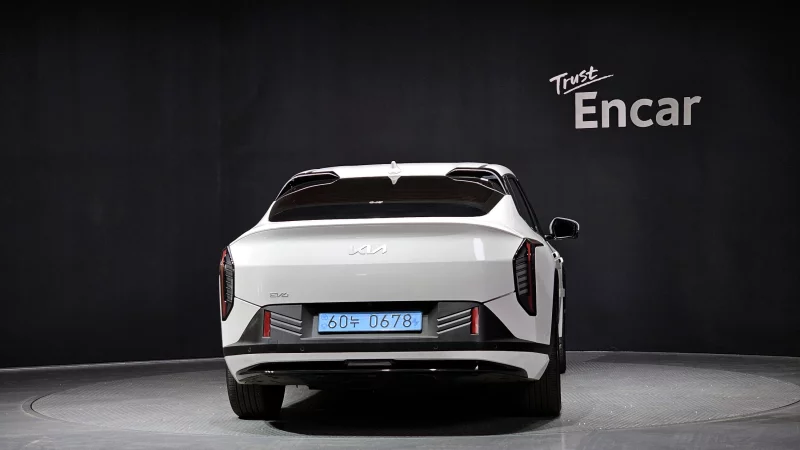 Kia EV4