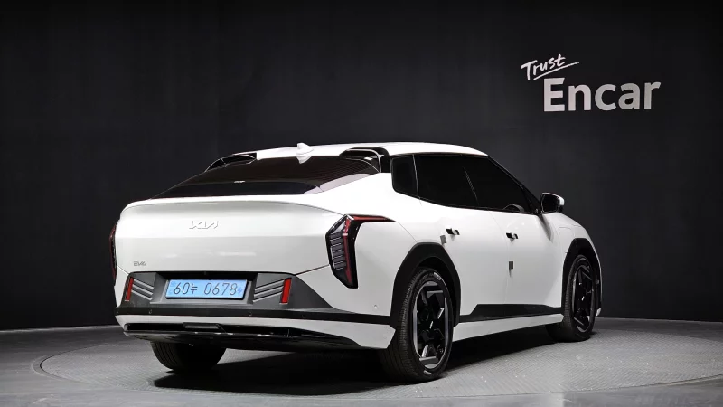 Kia EV4