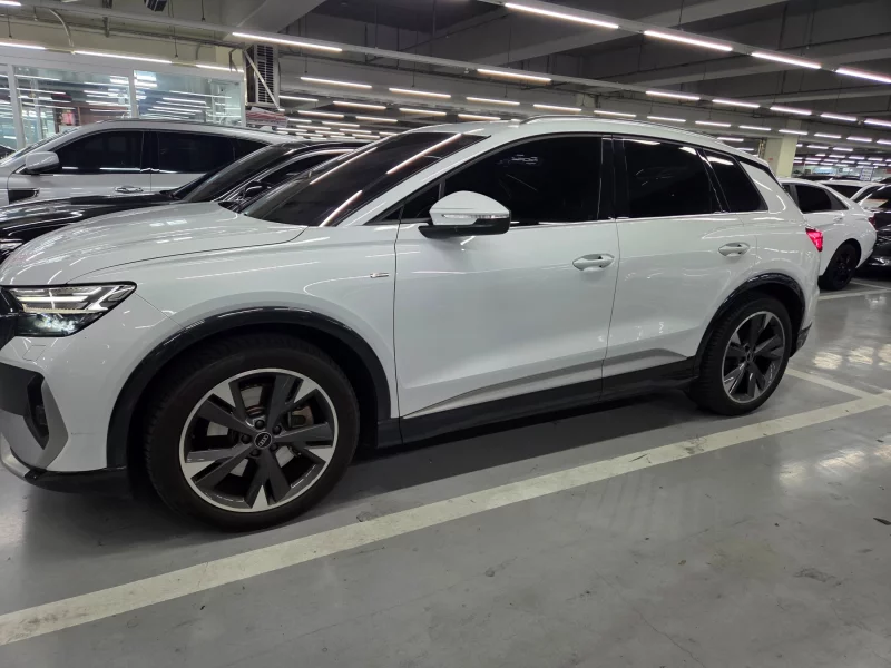 Audi Q4 e-tron