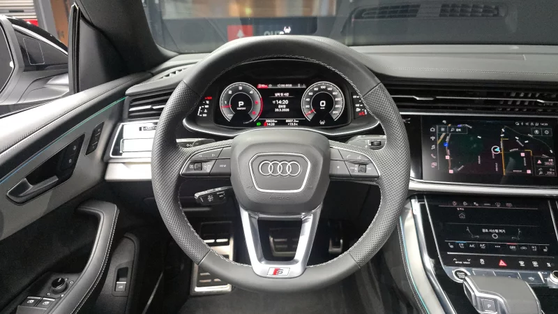 Audi Q8