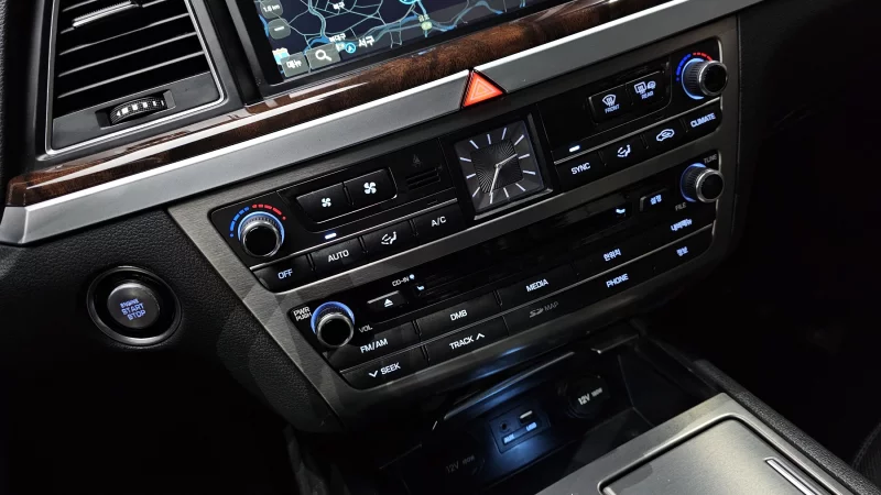 Hyundai Genesis