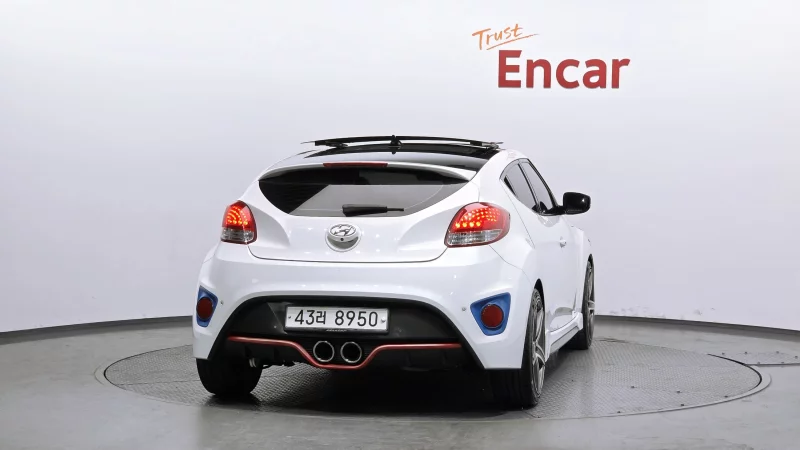 Hyundai Veloster