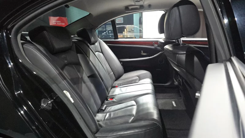 SsangYong Chairman W