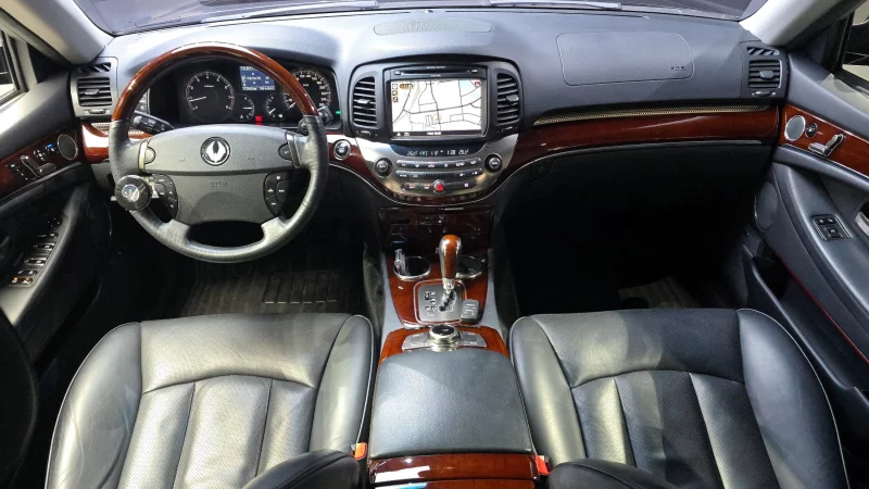 SsangYong Chairman W