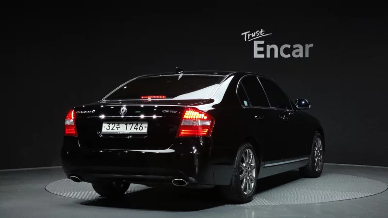 SsangYong Chairman W