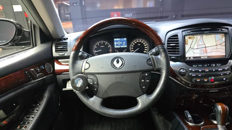 SsangYong Chairman W