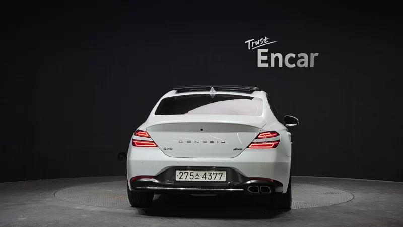 Genesis G70