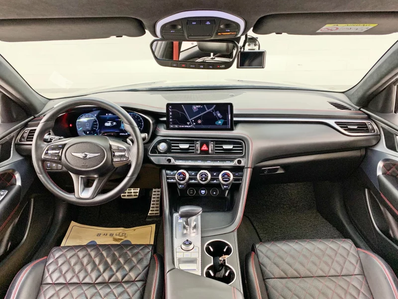Genesis G70