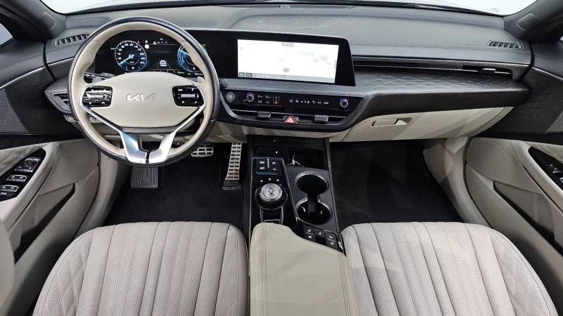 Kia K8