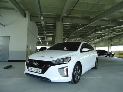Hyundai Ioniq