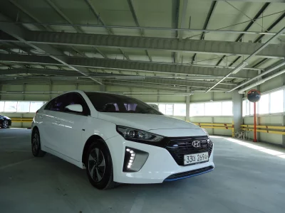 Hyundai Ioniq