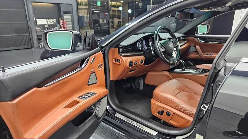 Maserati QUATTROPORTE