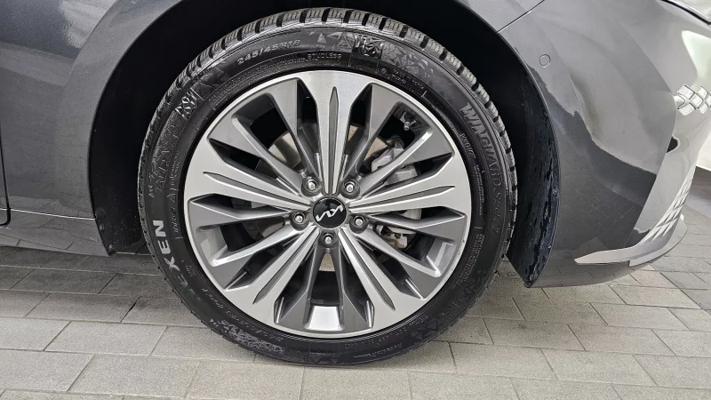 Kia K8