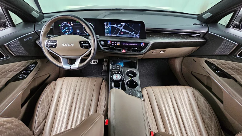 Kia K8