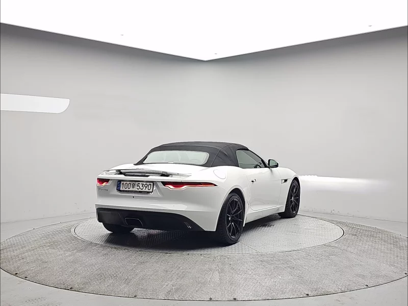 Jaguar F-TYPE