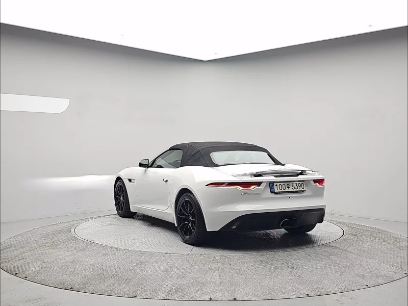Jaguar F-TYPE