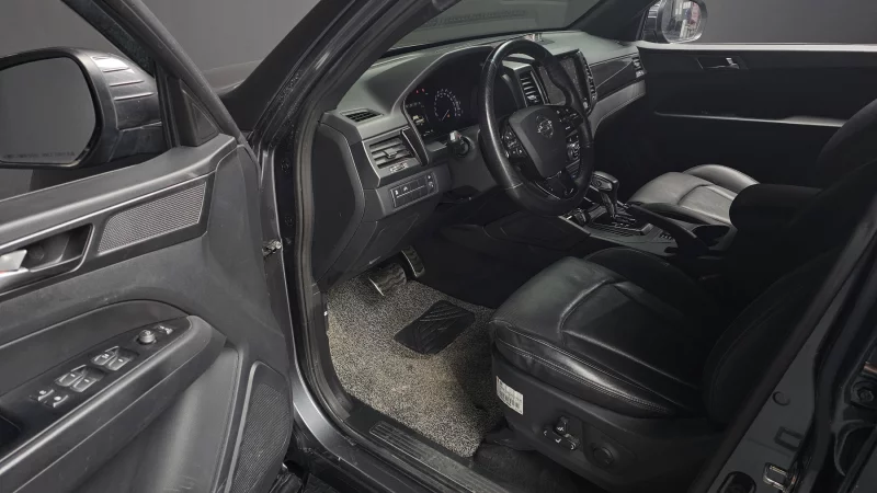 SsangYong Rexton Sports