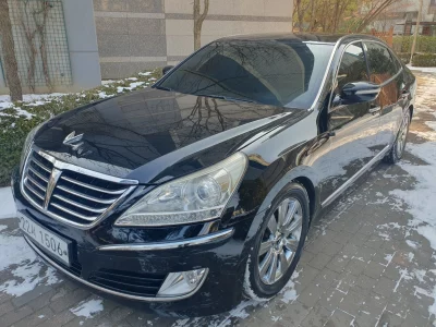 Hyundai Equus