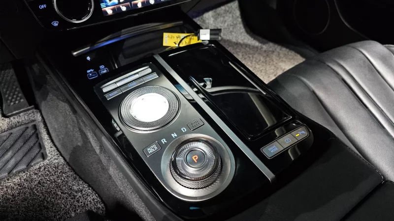 Genesis Electrified G80