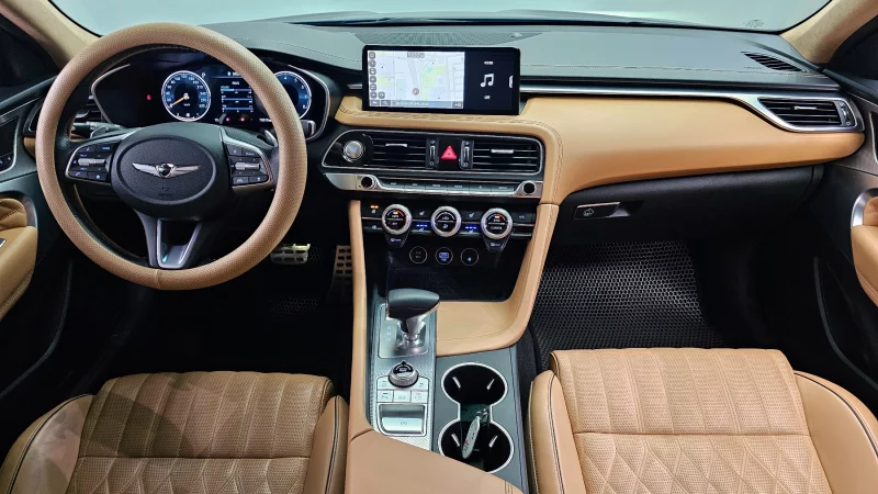 Genesis G70