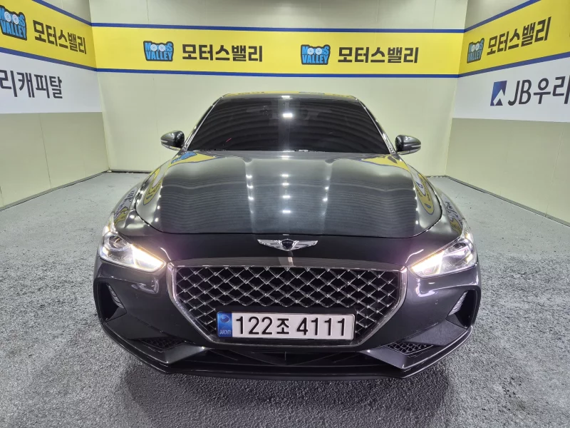 Genesis G70