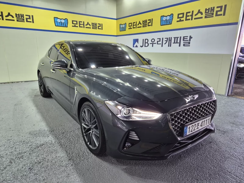 Genesis G70