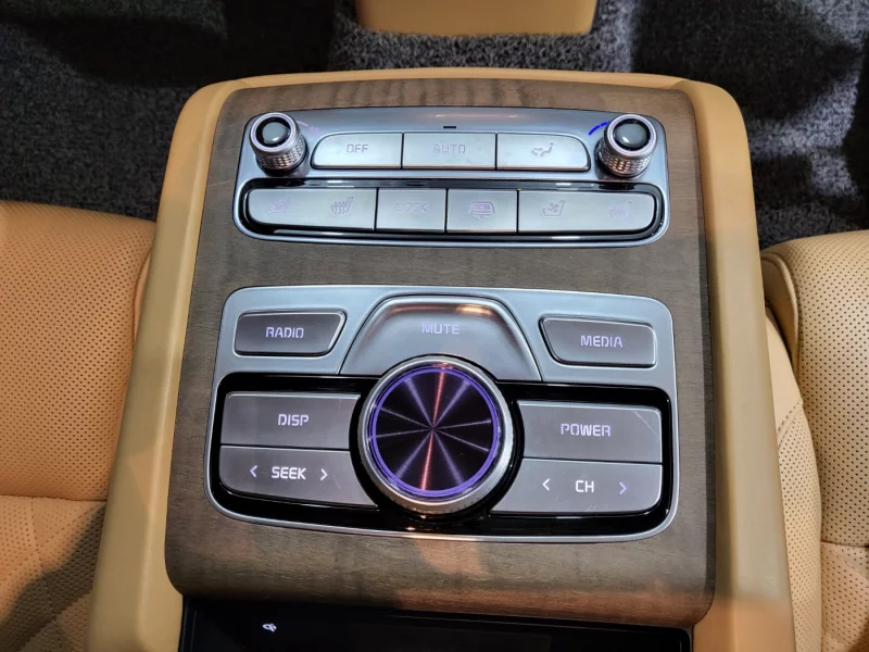 Kia K9