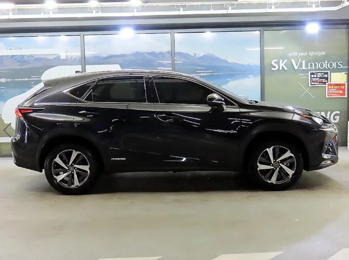 Lexus NX300h