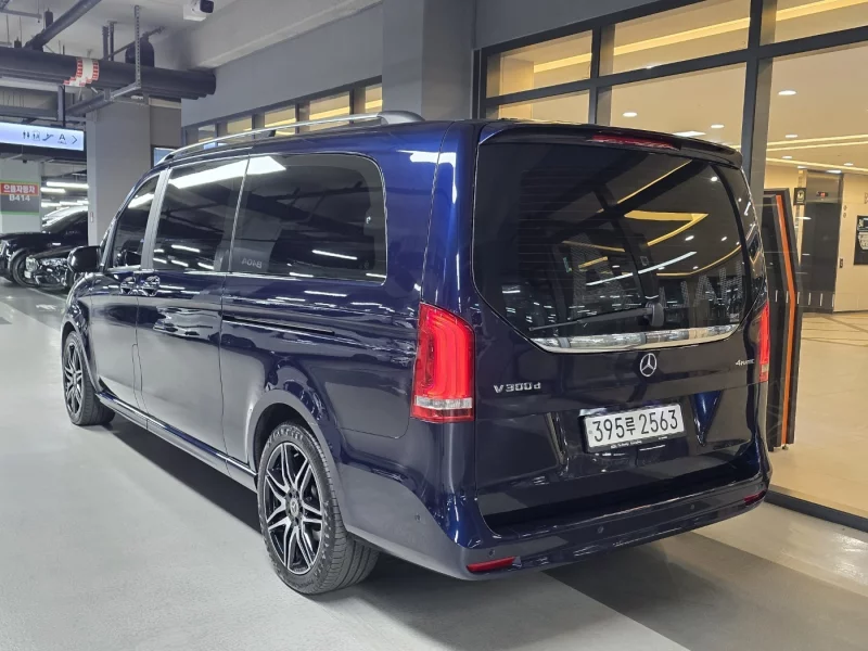 Mercedes-Benz V-Class