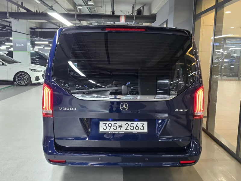 Mercedes-Benz V-Class