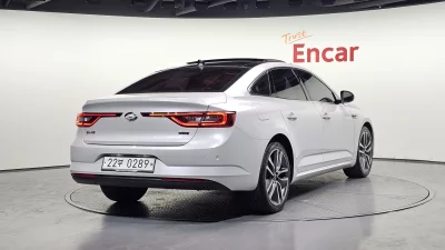 Renault SM6
