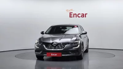Renault SM6
