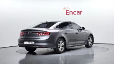 Renault SM6