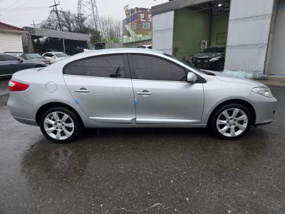 Renault SM3