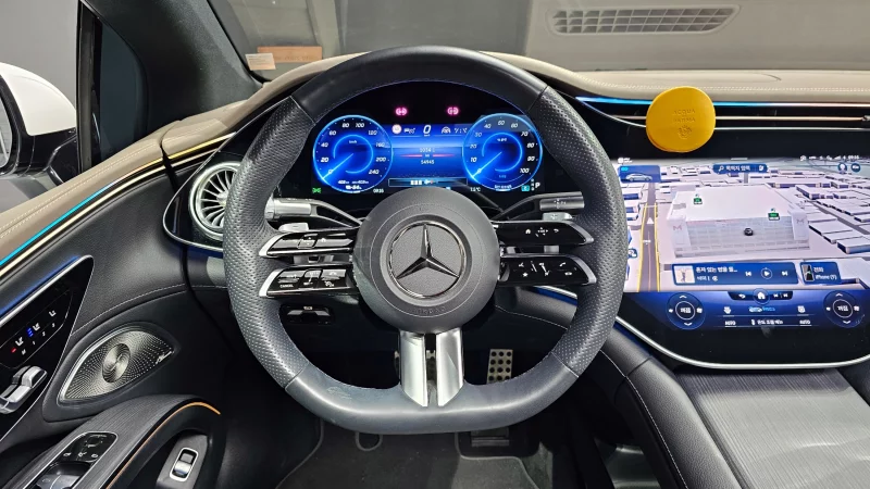 Mercedes-Benz EQS