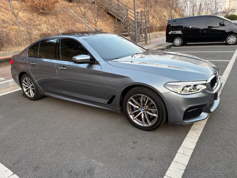 BMW 5-Series