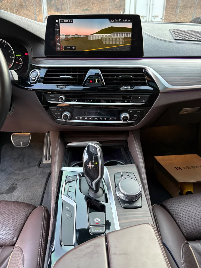 BMW 5-Series