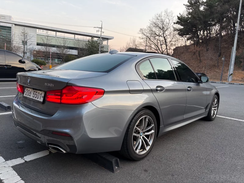 BMW 5-Series