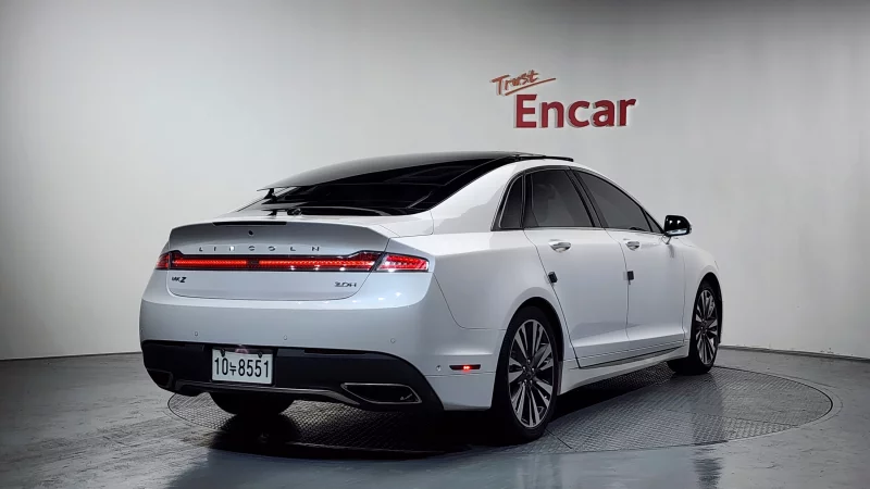 Lincoln MKZ