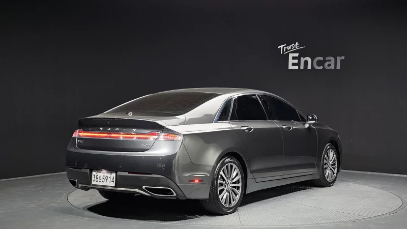 Lincoln MKZ