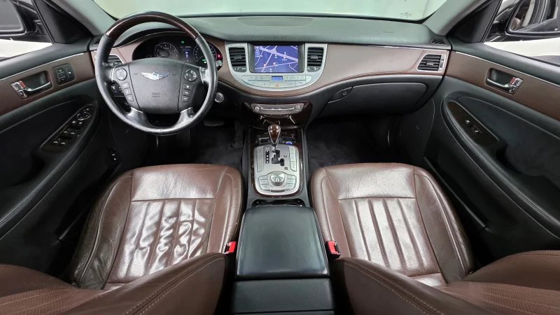 Hyundai Genesis