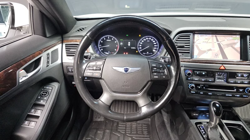 Hyundai Genesis