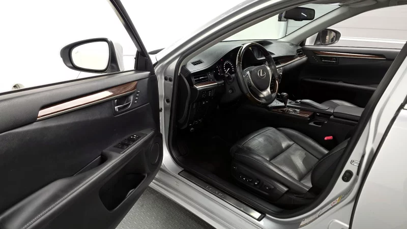 Lexus ES350