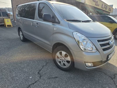 Hyundai Grand Starex