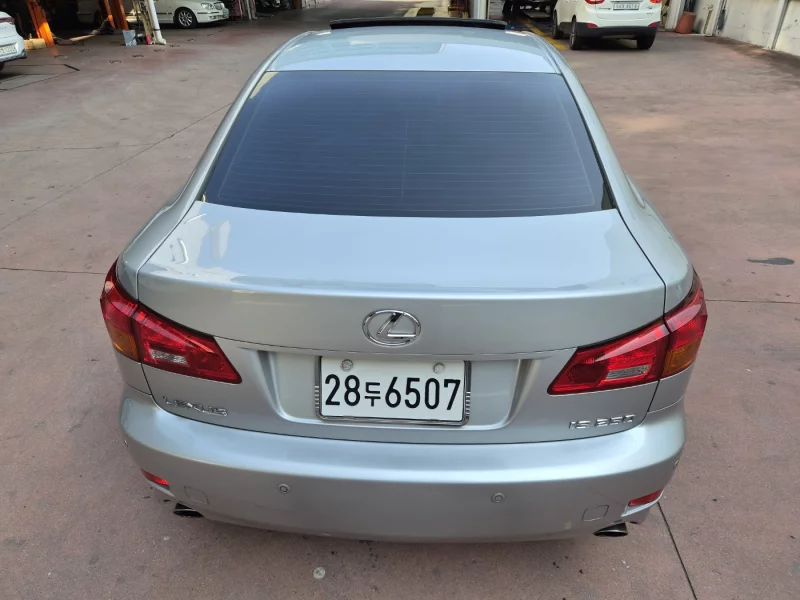Lexus IS250